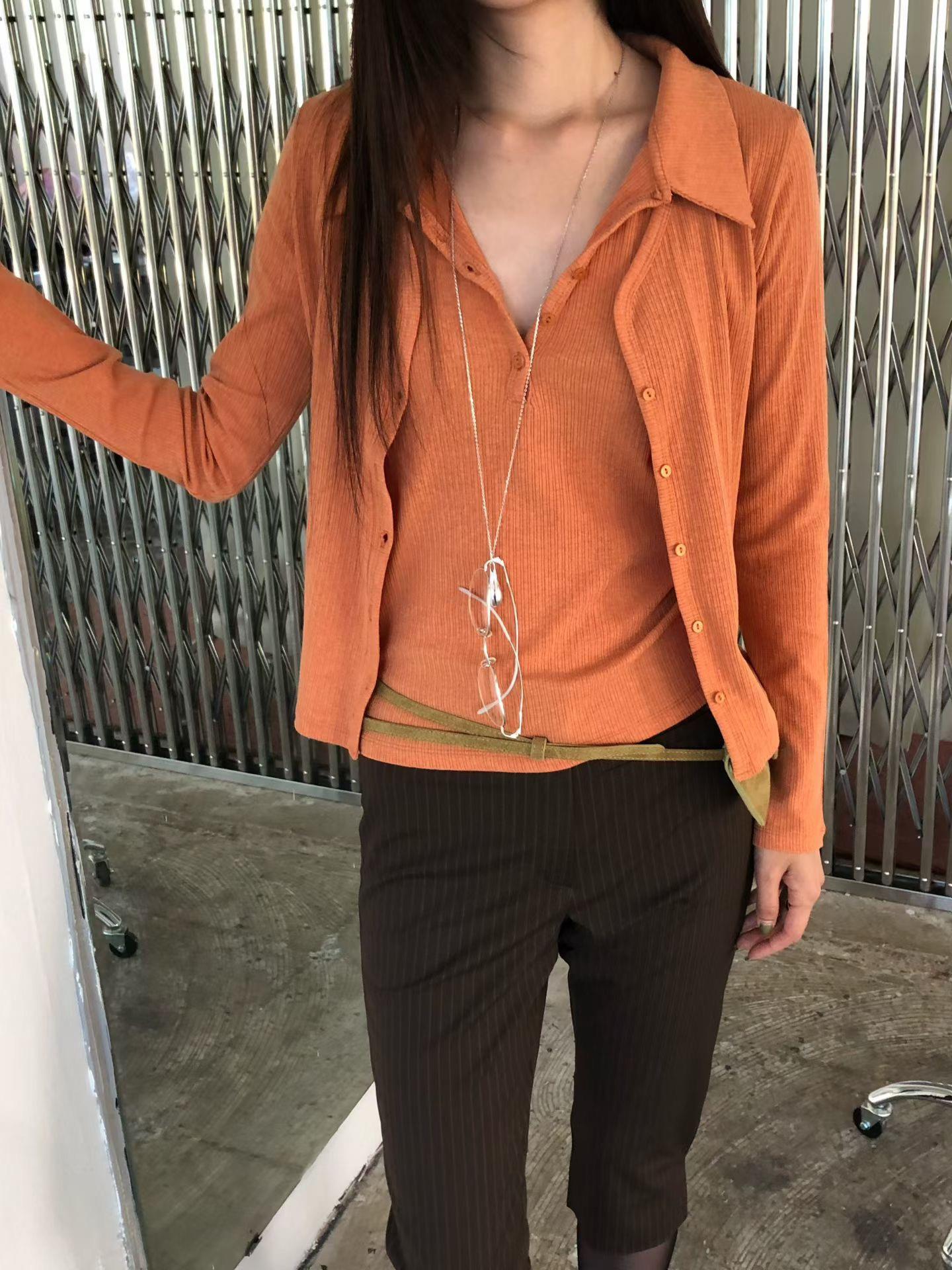 同色排扣坑條外套